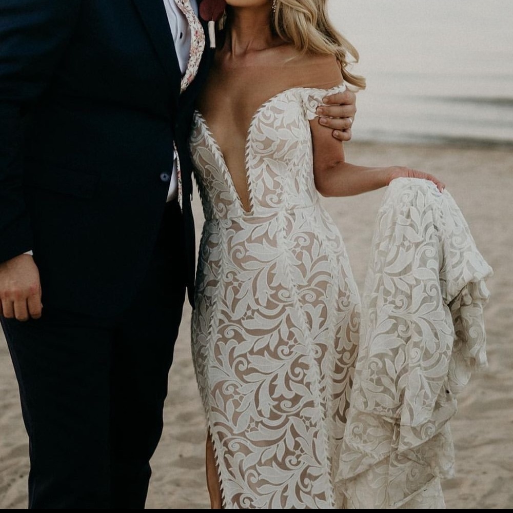Wedding dress - lovers society